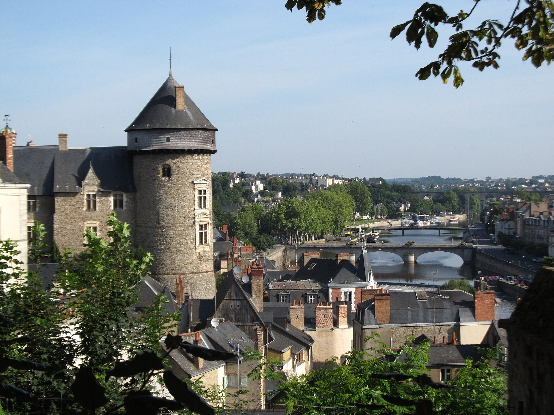 Vue de Mayenne