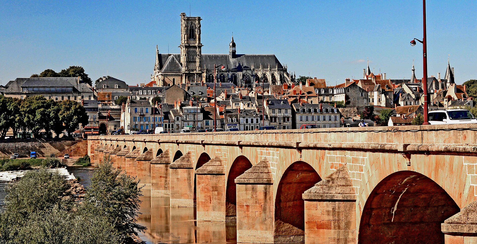 Vue de Nevers